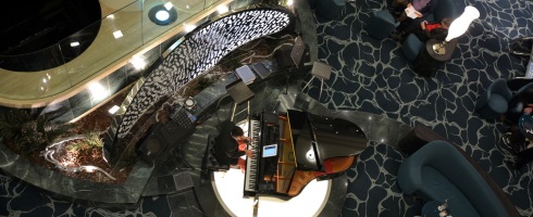 piano in the cruise ship atrium